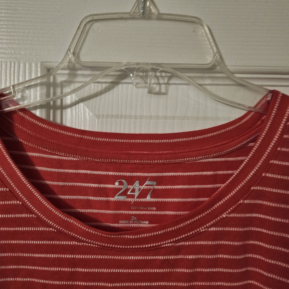 Maurices 24/7 Red Striped Tie-Front Women's Top Size 2X - Picture 3 of 3